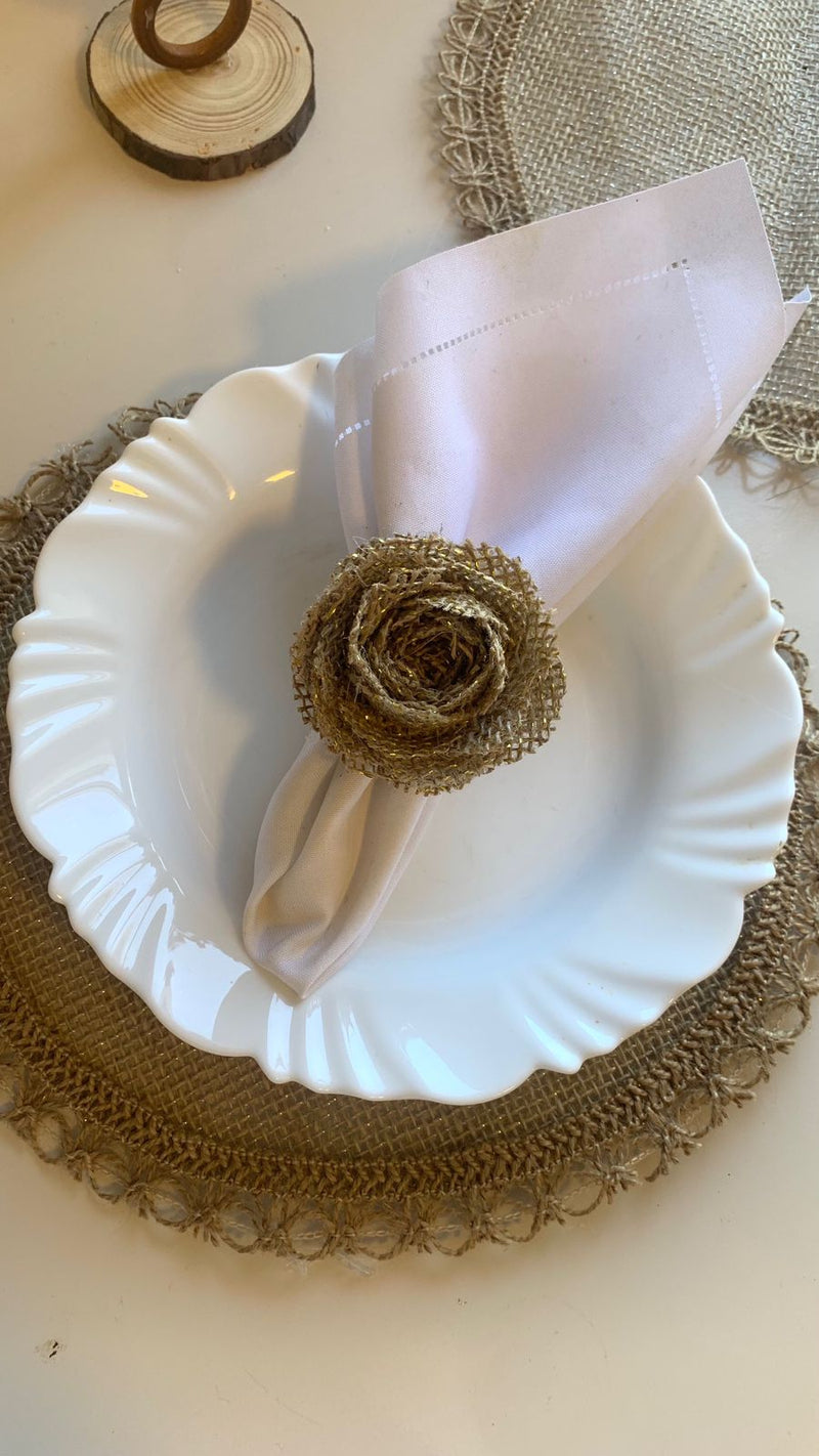 6 jogos americanaos  Lugares Sousplats Mesa Posta juta e bordados