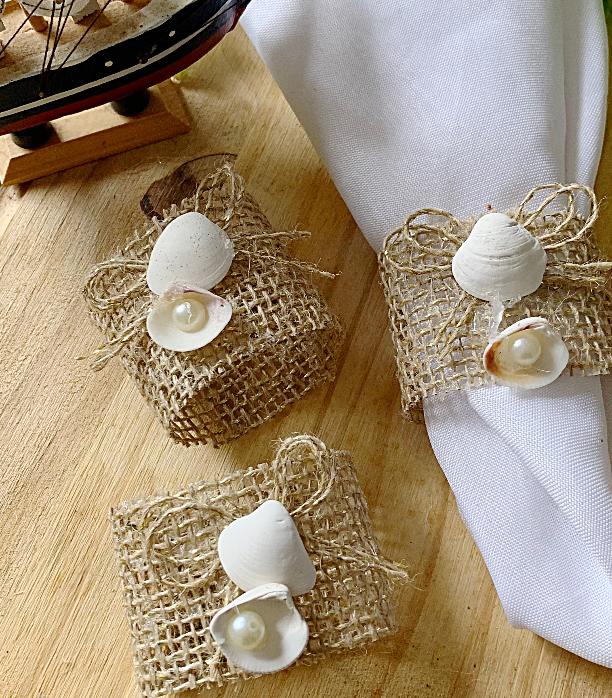 10 porta guardanapos de juta com concha natural - juta fios dourados