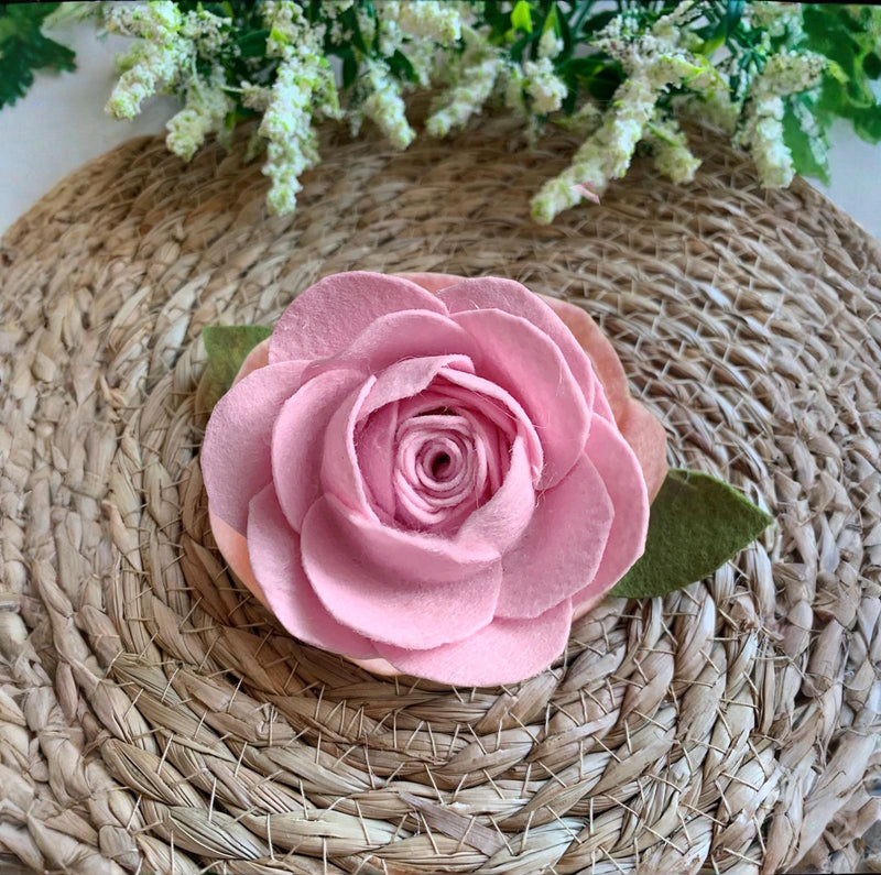 Rosas Rosa bebe  Com Folhas Para Lembrancinha 10 unidades