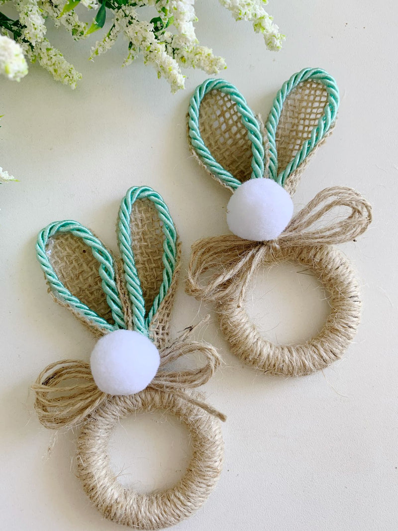 Porta Guardanapo de Coelho com Pompom e Juta, Aro de Madeira Verde