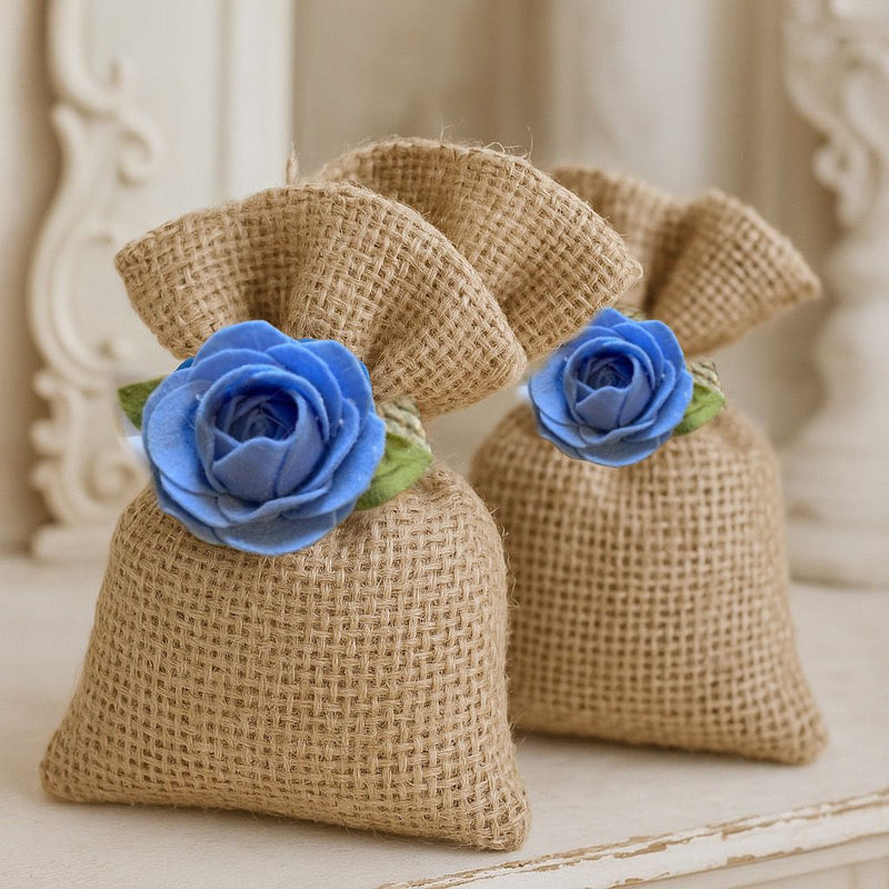 Saquinhos de juta natural com rosa azul  10 x 15 cm