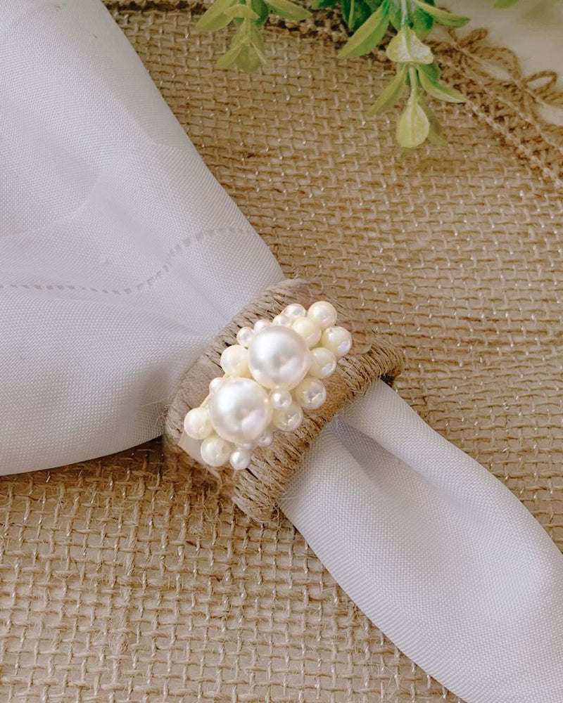 Porta Guardanado em juta e arabesco de perolas