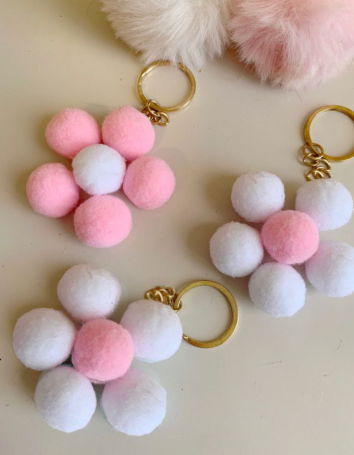 Chaveiro pompom rosa 10 unidades